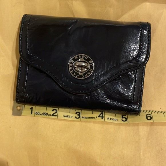 Marc Marc Jacob’s turn lock wallet - Picture 2 of 8
